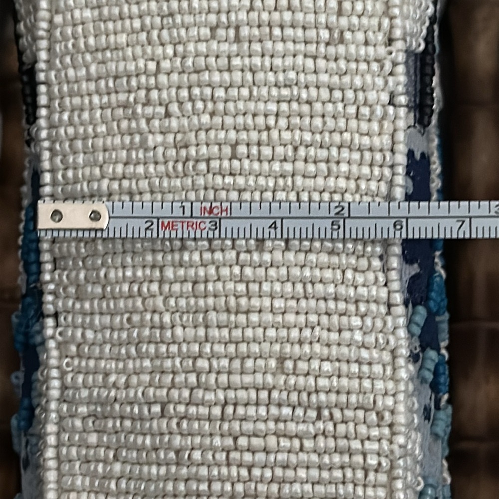 Beaded Floral Wristlet Clutch in Cream and Blue - Picture 9 of 9